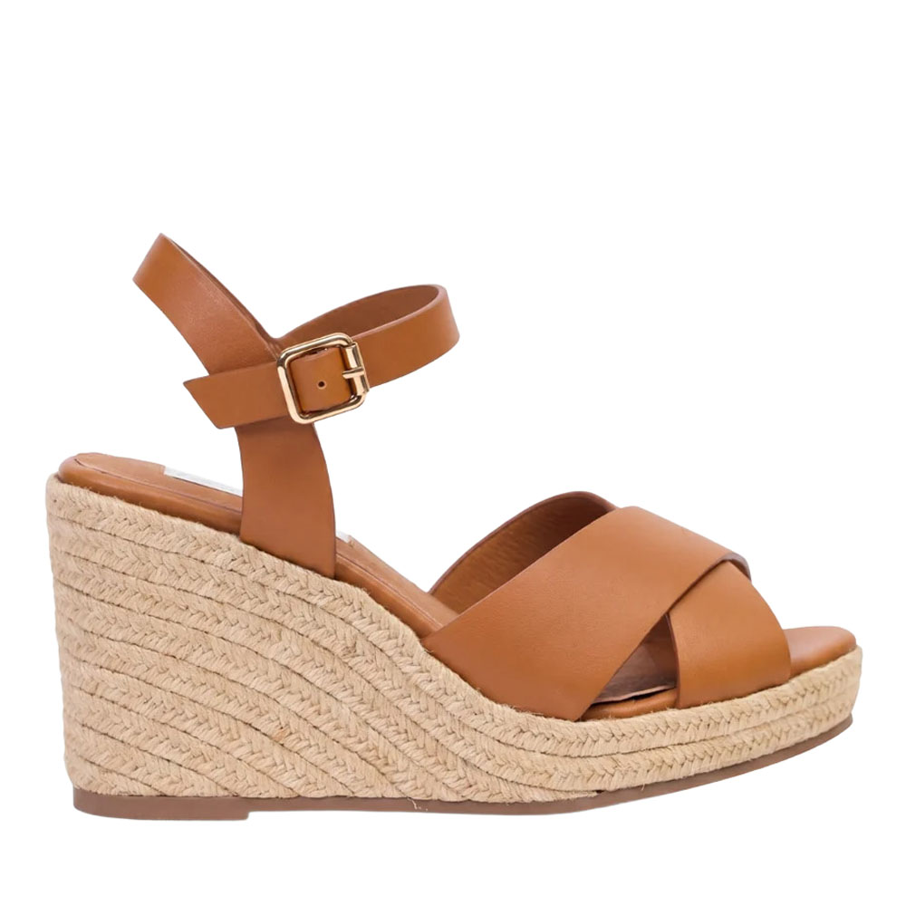Kathryn Wilson Gisele Wedge